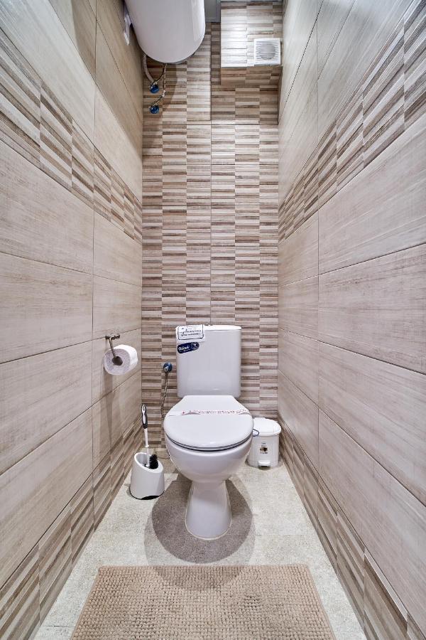 Cozy Apartment With Balcony On The Black Sea- Part Of The Family 'Vicki Apart Varna Exterior foto